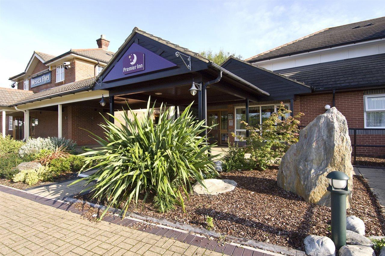 Premier Inn Bristol South Esterno foto