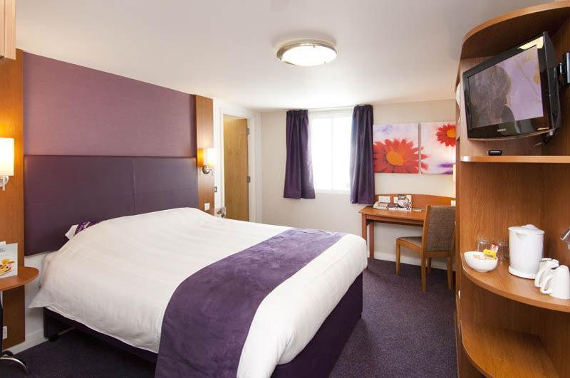 Premier Inn Bristol South Esterno foto